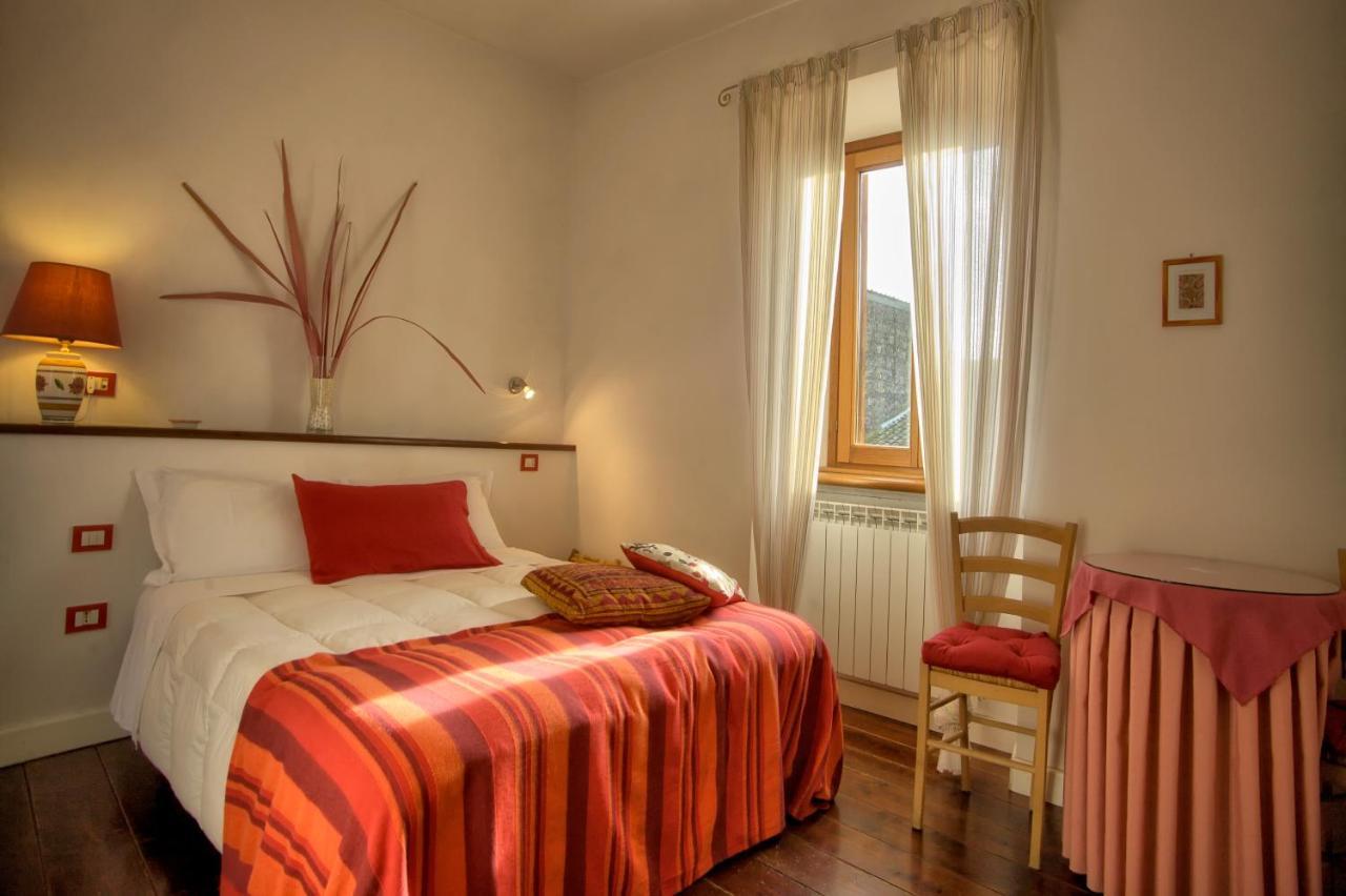 La Torretta Bed & Breakfast Tuscania Luaran gambar