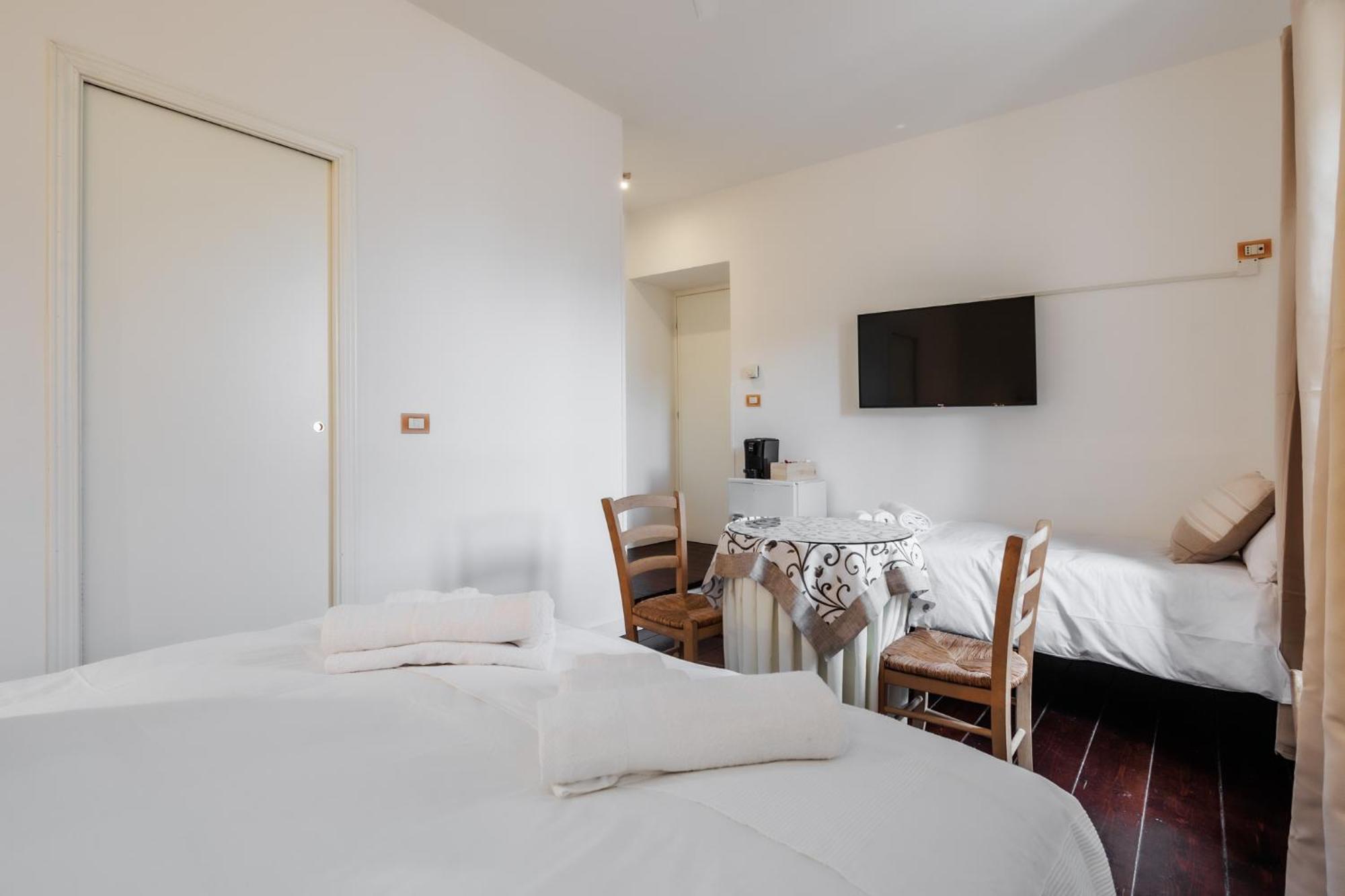 La Torretta Bed & Breakfast Tuscania Luaran gambar